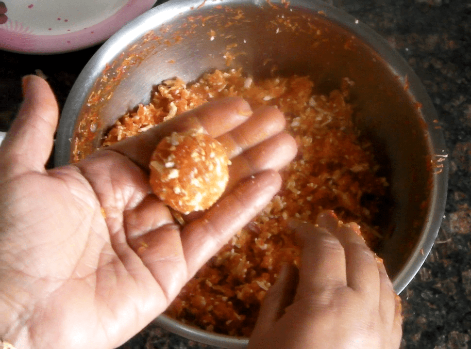 Quick Carrot Paneer Ladoo | Calcium and Protein Rich Sweet Recipe