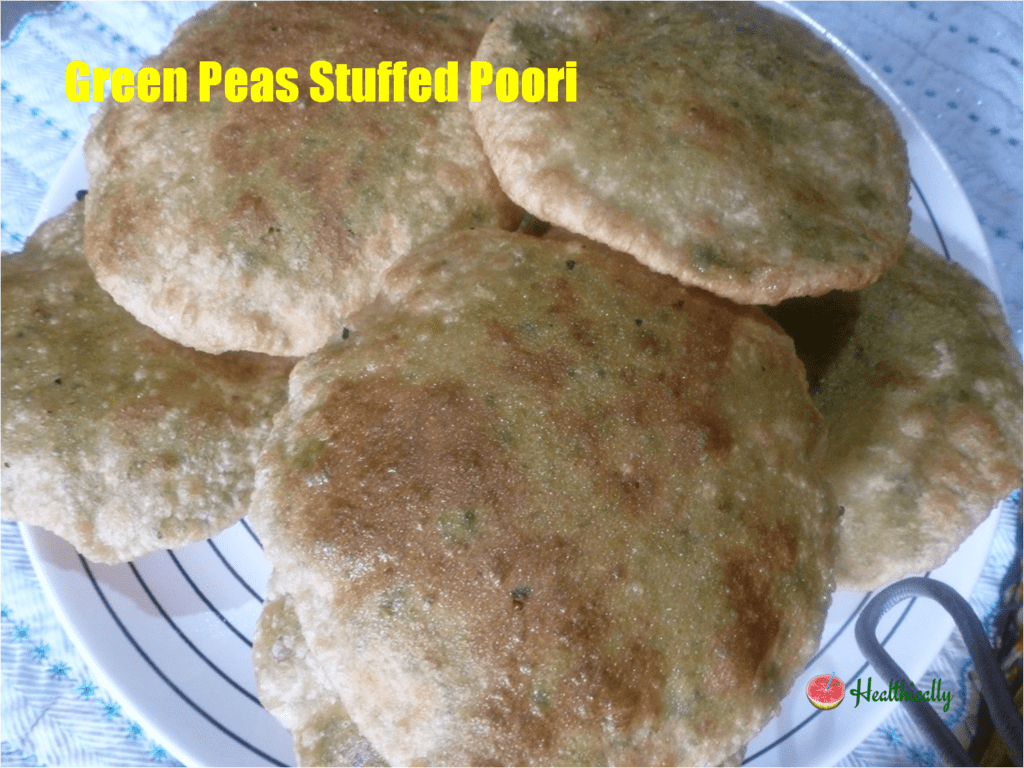 Hare matar ki poori / Green peas stuffed masala poori