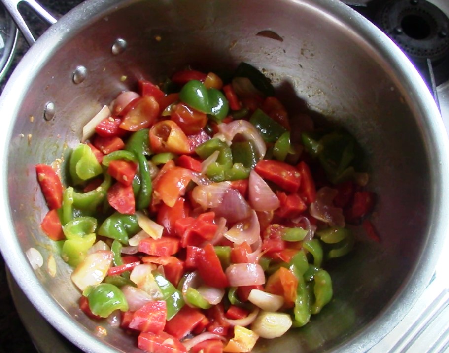 Easy Pan-roasted Vegetable Sauce Macaroni Pasta Recipe