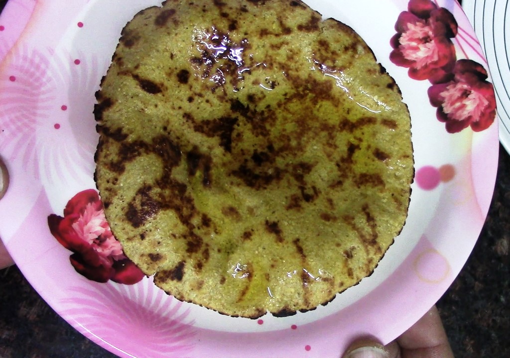 Makka ki roti / Maize flour chapatti