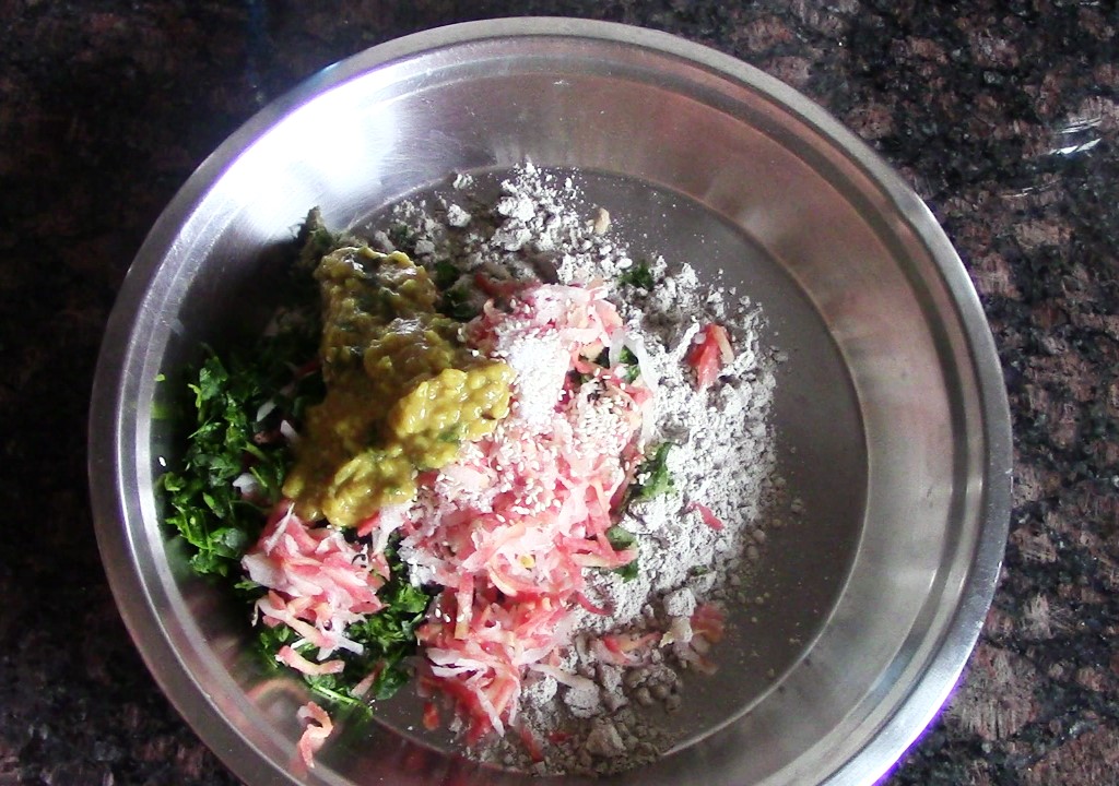 Bajra thepla with leftover dal/Bajra methi na debra