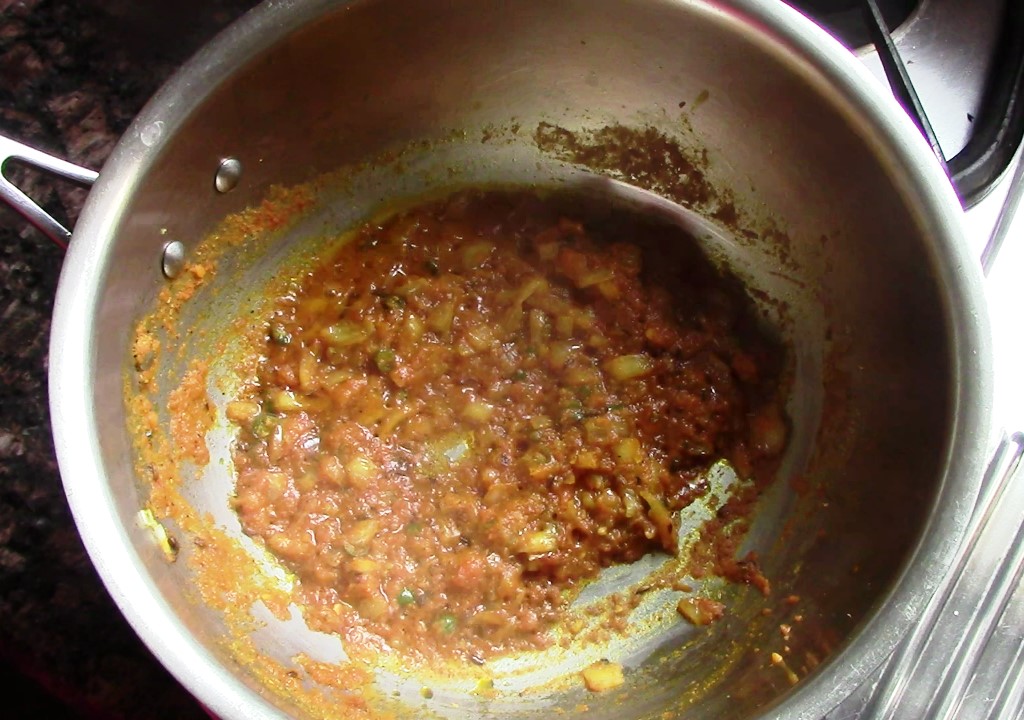 Aloo moongre ki sabji/Radish pods curry with potato