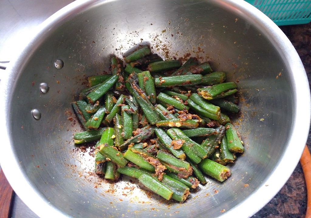 Stuffed Bhindi Masala | Bharwa Bhindi Punjabi Style