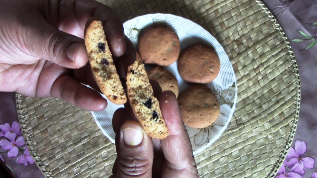 Atta Jaggery Cookies with Chocolate Chips |Eggless & Sugar Free