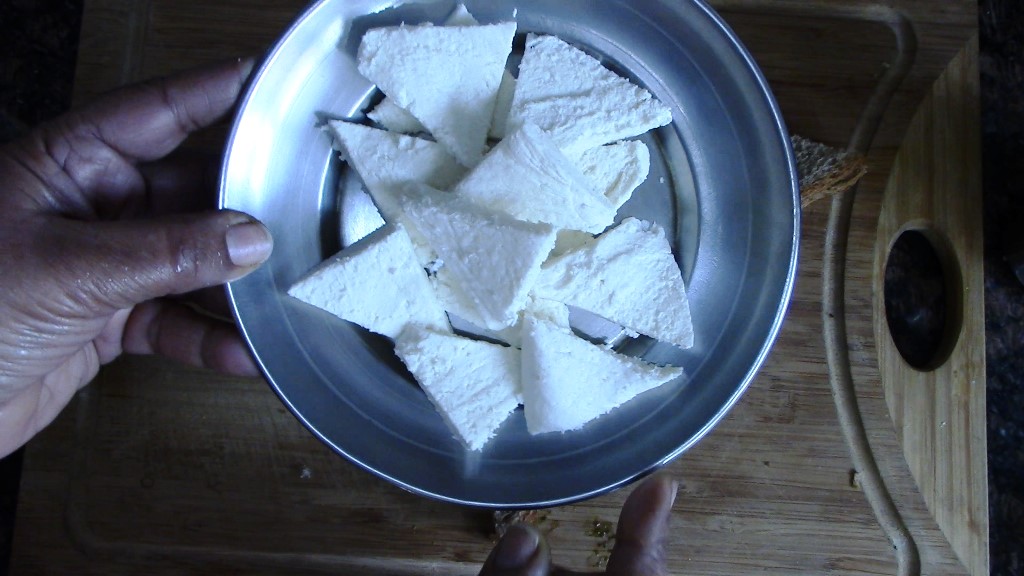 Mini Bread Pakora: A Delicious & Healthy Snack (Monsoon Special)