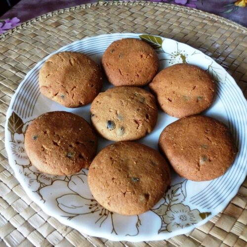 Atta Jaggery chocolate chips cookies