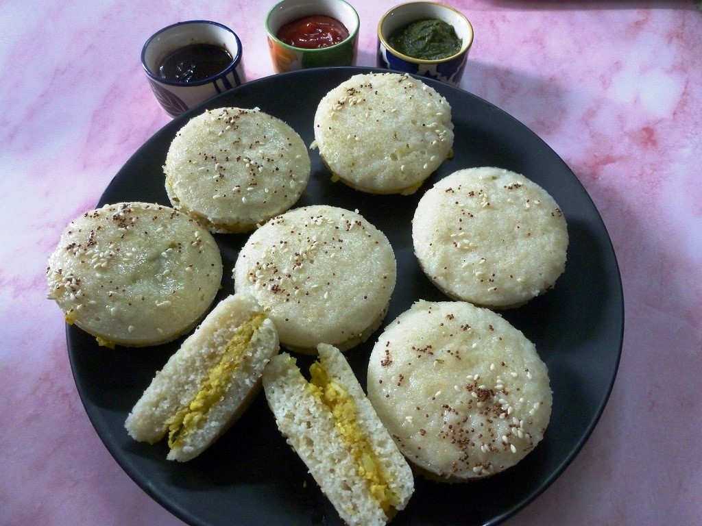 suji dhokla sandwich