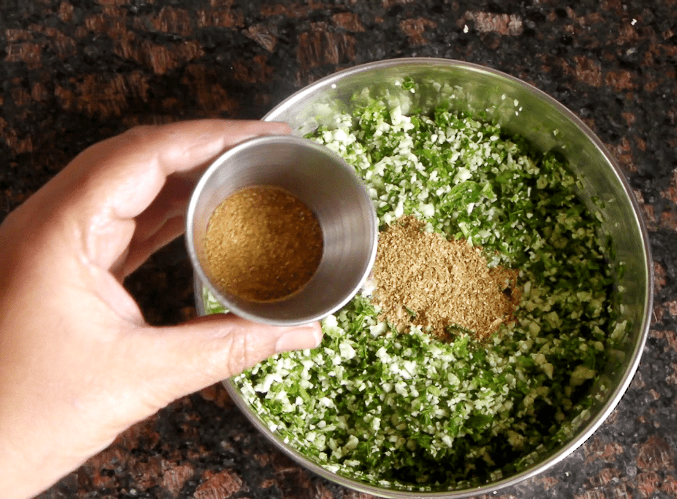 Methi cauliflower stuffed paratha