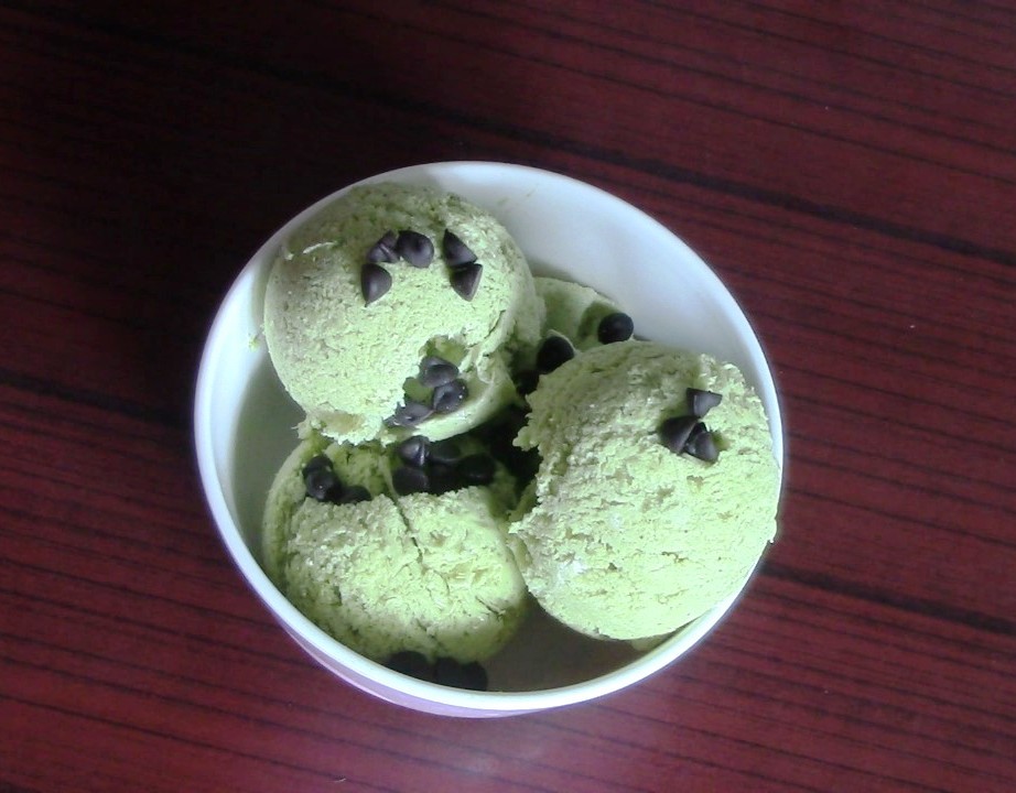 Spinach Kiwi Ice Cream | Healthy & Vegan Dessert