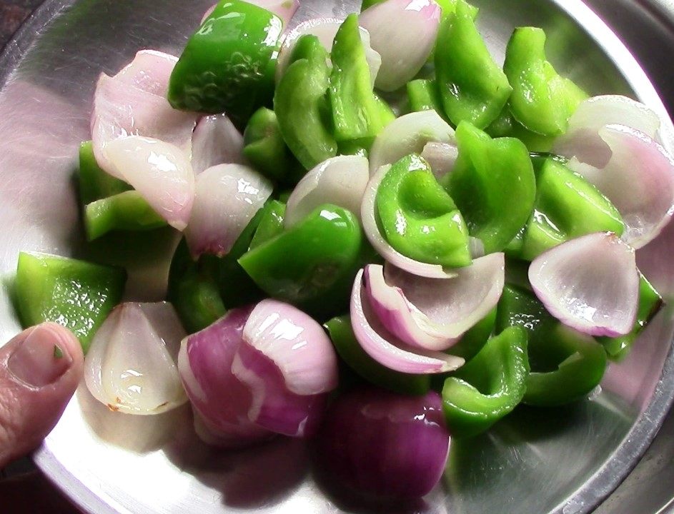 Easy and Delicious Kadhai Paneer