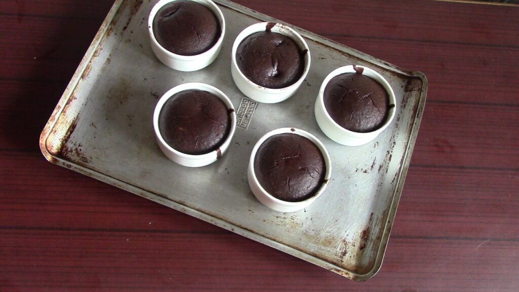 Eggless Chocolate Lava Cake / Easy Molten Chocolate Cake