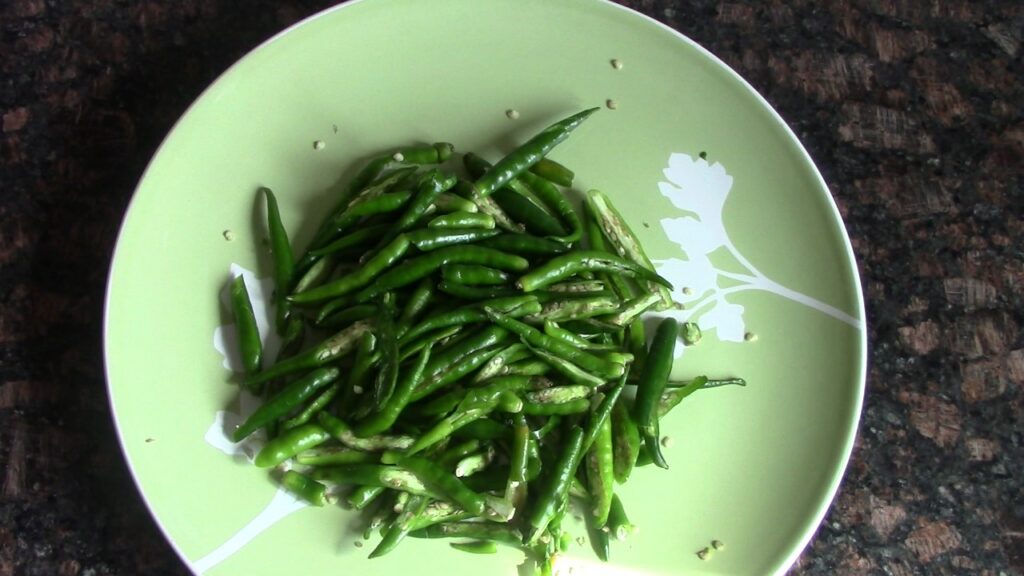 QUICK GREEN CHILLI PICKLE 