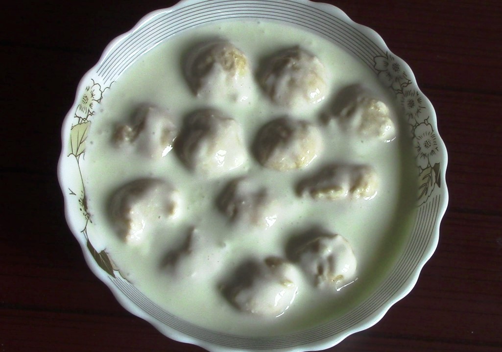 Soft Dahi Bhalla