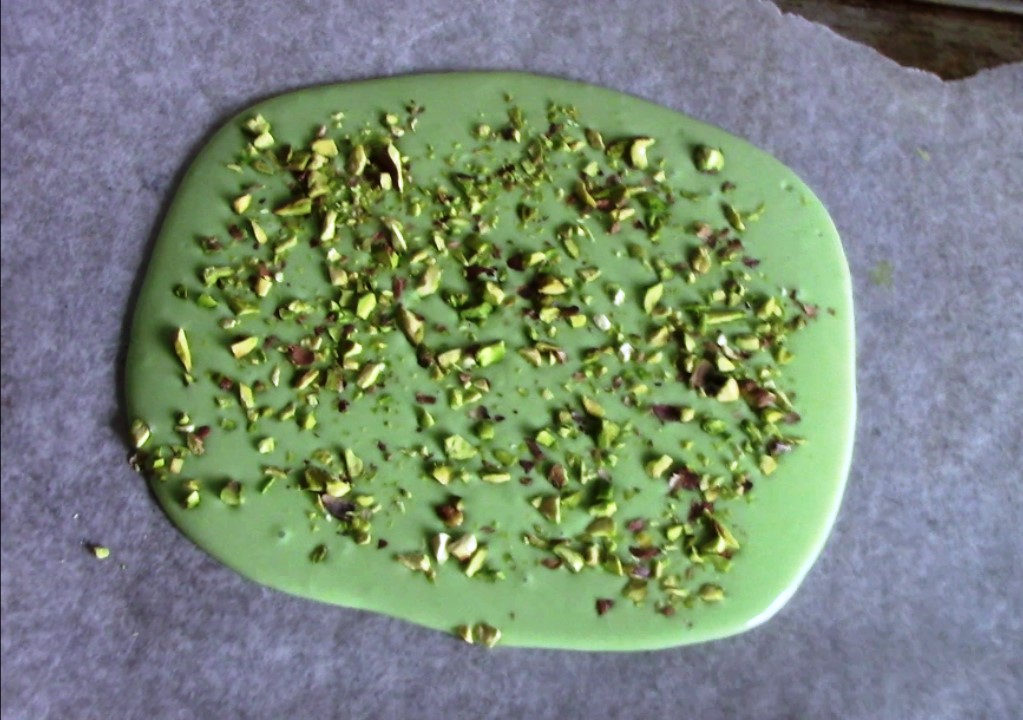  Homemade Flavoured Chocolate (With And Without Chocolate Mold)