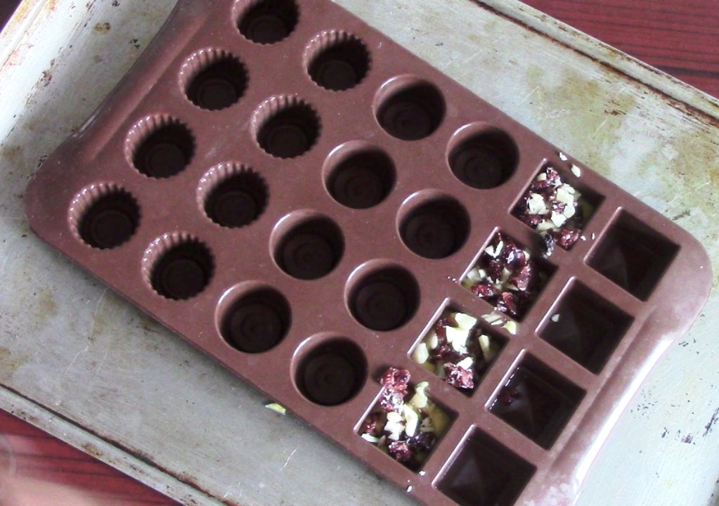  Homemade Flavoured Chocolate (With And Without Chocolate Mold)