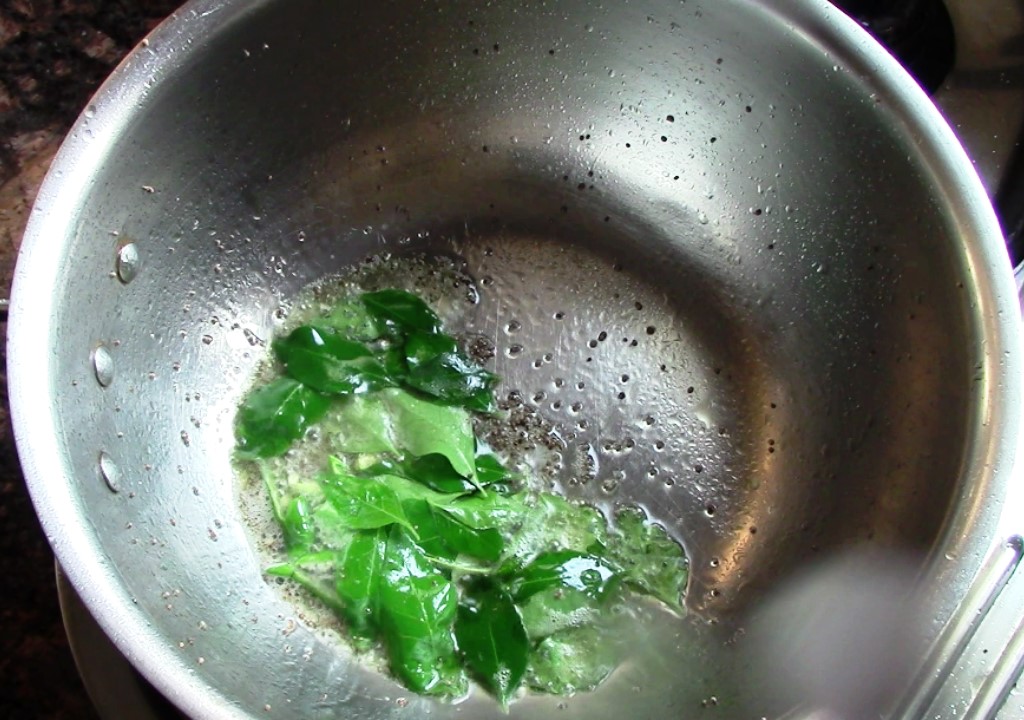 Arbi leaves pakoda recipe/ Arbi Patra / Colocasia leaves fritters 