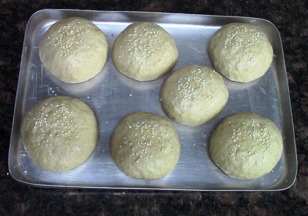 Wheat flour and semolina bun / Eggless burger bun recipe