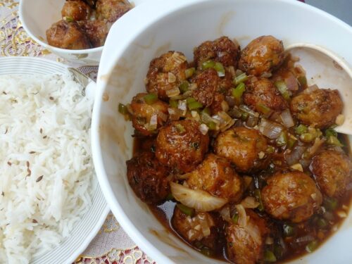 Vegetable Manchurian with Gravy (Indo-Chinese Recipe)