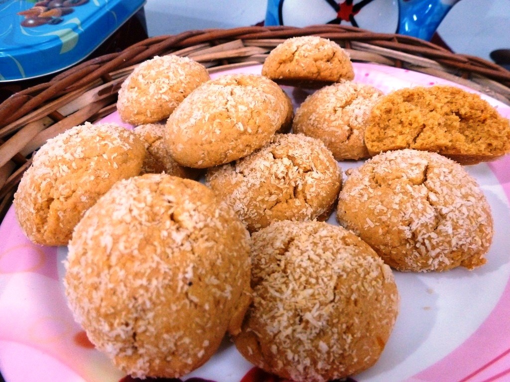 Healthy Orange Crinkle Cookies | No Egg, No Maida | Soft Bakery-Style Cookies