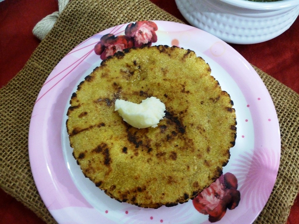 Makki ki roti / Indian maize flour chapatti