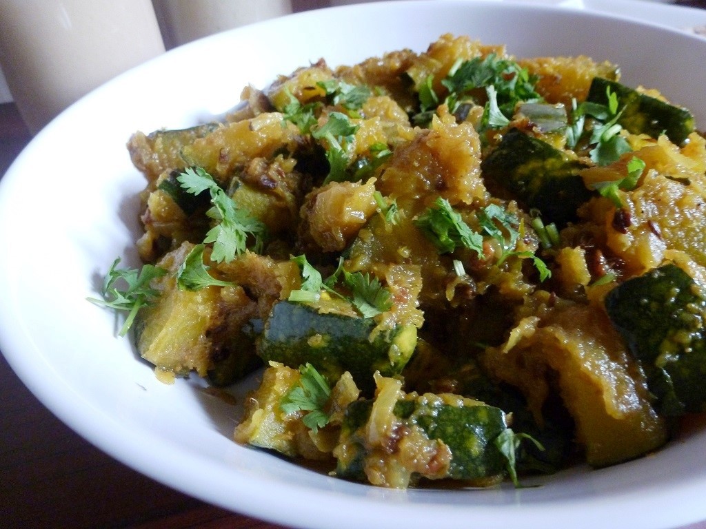 Kaddu Ki Khatti Meethi Sabzi | Easy Pumpkin Dry Veg