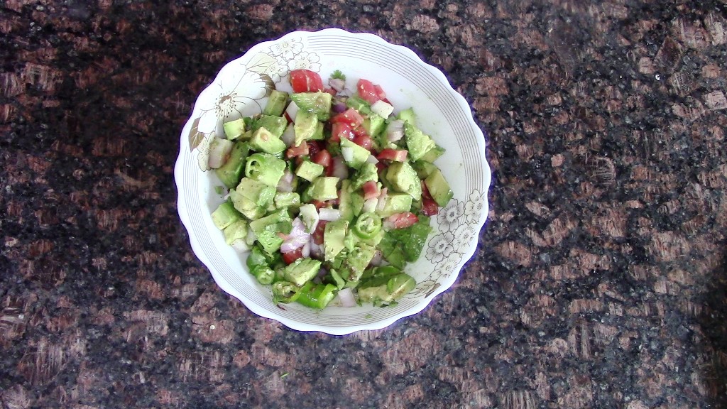 Quick and Easy Avocado Salad for Weight Loss