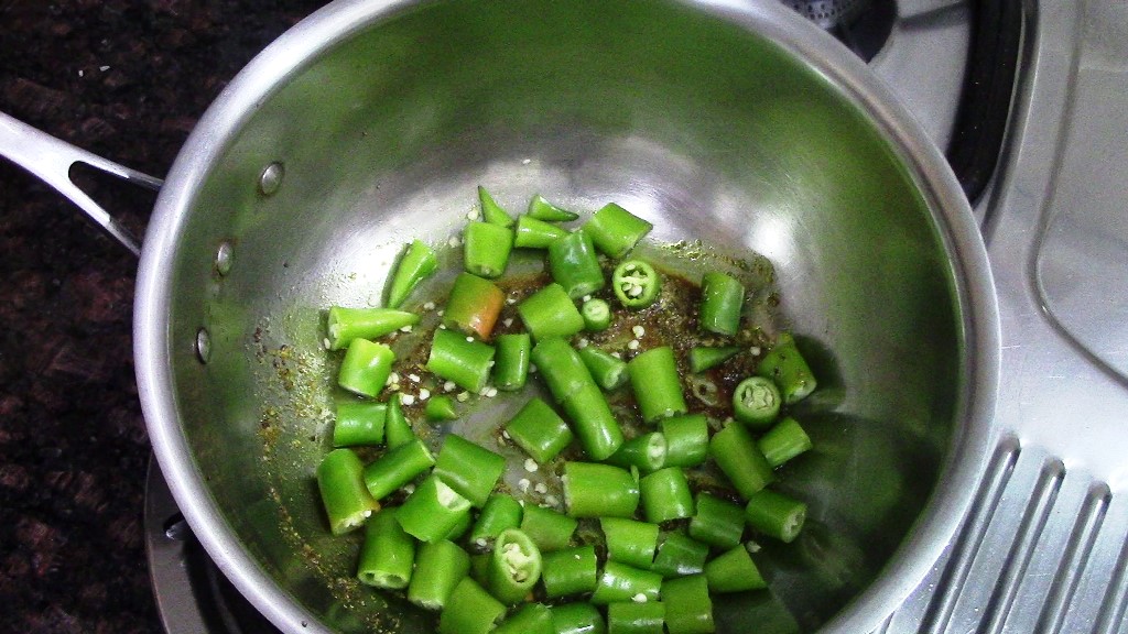  Shallow Fried Green Chilli Pickle