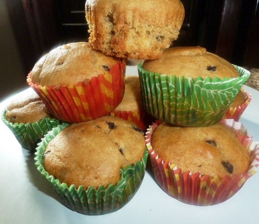 Vanilla Chocolate Chip Cupcakes | Easy Eggless Recipe