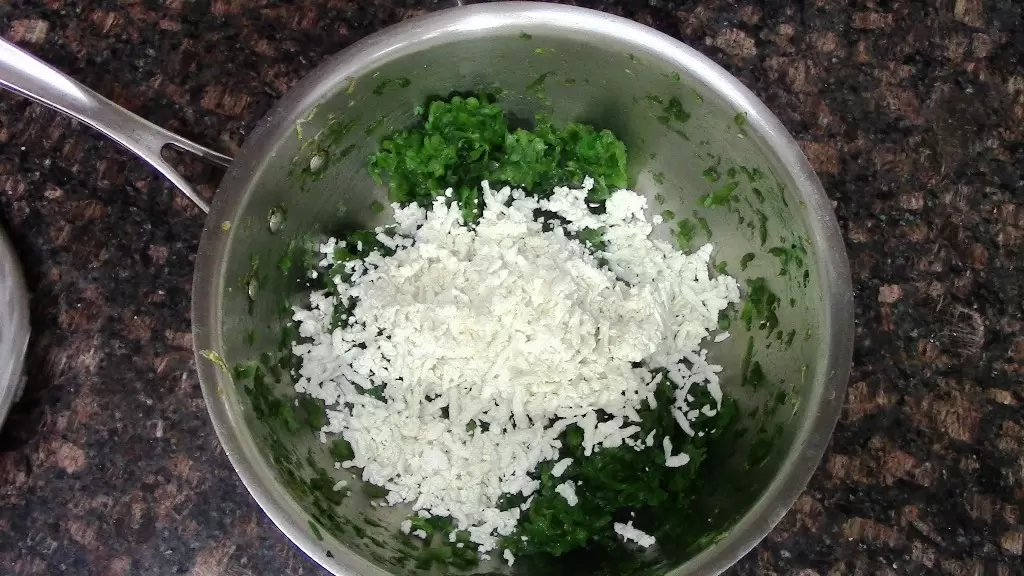 Lauki Laddu Recipe | Healthy Fasting Friendly Sweet Recipe 15 Easy Healthy Lauki Paneer And Coconut Ladoo : Step-by-Step Guide