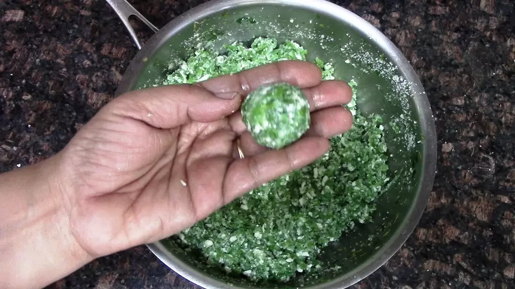 Lauki Laddu Recipe | Healthy Fasting Friendly Sweet Recipe 18 Easy Healthy Lauki Paneer And Coconut Ladoo : Step-by-Step Guide