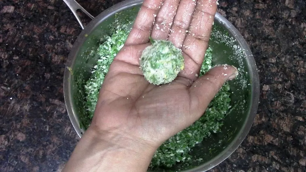 Lauki Laddu Recipe | Healthy Fasting Friendly Sweet Recipe 19 Easy Healthy Lauki Paneer And Coconut Ladoo : Step-by-Step Guide