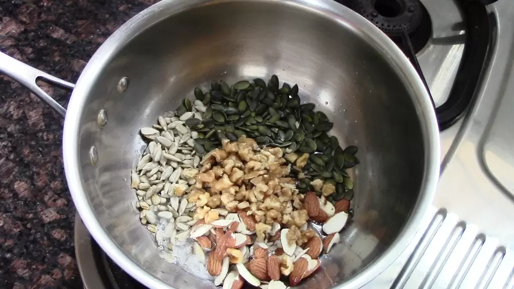No Bake Granola Recipe | Healthy Sugar Free Rolled Oats Breakfast 5 Easy No-Bake Oats Granola: A Quick and Healthy Treat