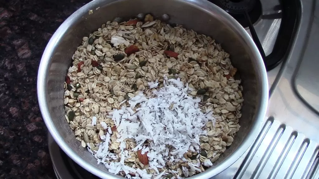 No Bake Granola Recipe | Healthy Sugar Free Rolled Oats Breakfast 11 Easy No-Bake Oats Granola: A Quick and Healthy Treat