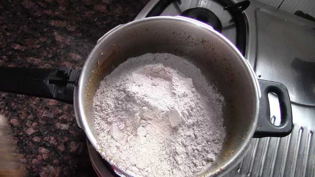 How to Make Methi Panjiri With Jaggery | मेथी रागी पंजीरी रेसिपी 24 23 Healthically Kitchen