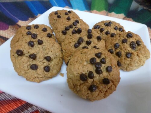 Jowar Oats Choco Chip Cookies | Eggless Healthy Millet Cookies