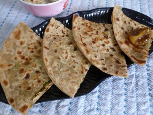 Matar Paratha Recipe | Easy Stuffed Green Peas Paratha