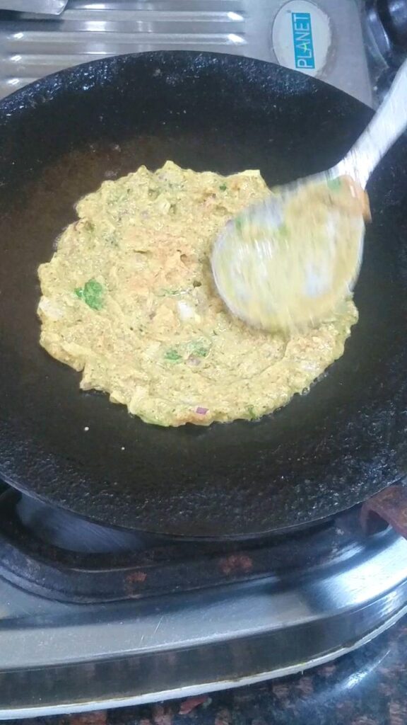 Sprouted Moong Dal Chilla | High Protein Breakfast for Weight Loss & Diabetics 6 how to make chilla on tawa Healthically Kitchen