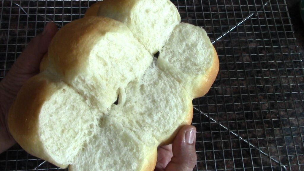 Soft & Fluffy Suji Pav | Eggless, No Maida, Homemade Pav Recipe