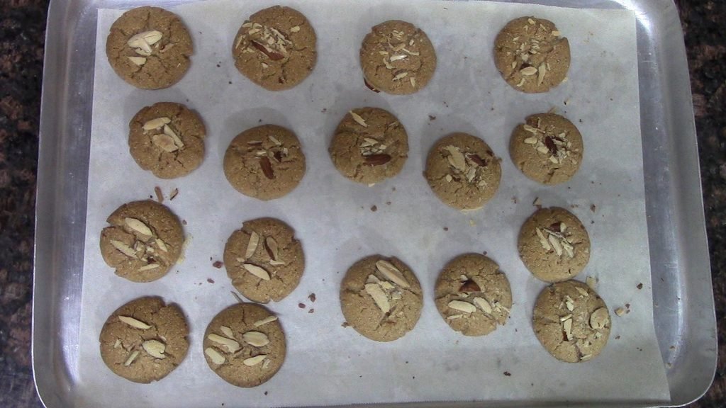 baked cookies Healthically Kitchen