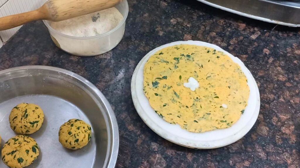 high protein laccha paratha Healthically Kitchen
