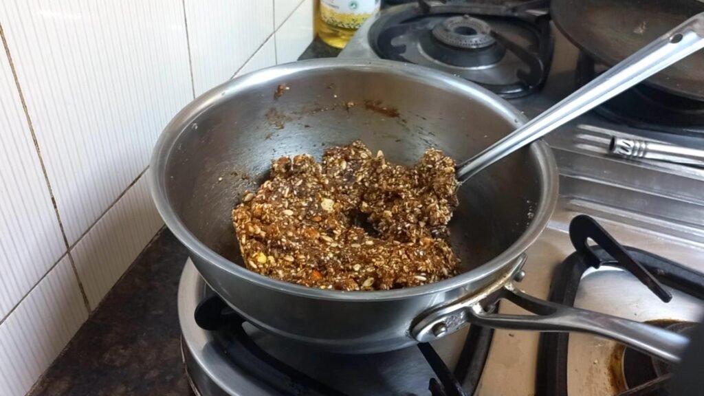 Janmashtami Special Mewa Paag Recipe – No Refined Sugar 20 mixed dates and dry fruit mixture Healthically Kitchen