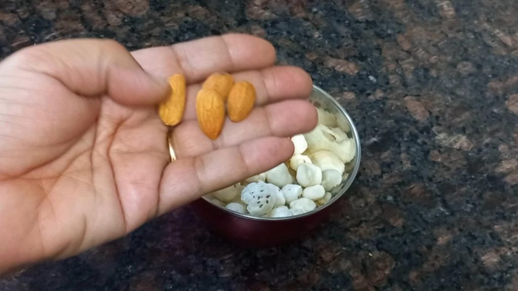 Lauki Makhana Milkshake Recipe | Healthy Dry Fruit Smoothie 4 2 almonds Healthically Kitchen