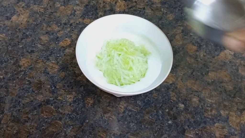 Rajgira Nashta for Vrat | Rajgira Roti, Cucumber Raita & Paneer Dip 3 cucumber grated in curd Healthically Kitchen