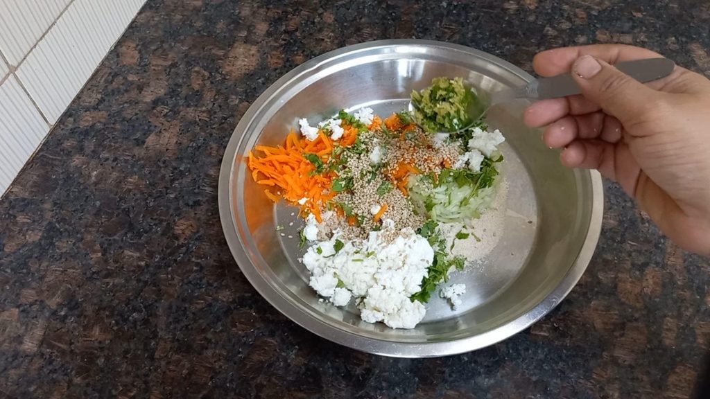 Rajgira Nashta for Vrat | Rajgira Roti, Cucumber Raita & Paneer Dip 14 ginger green chilly Healthically Kitchen