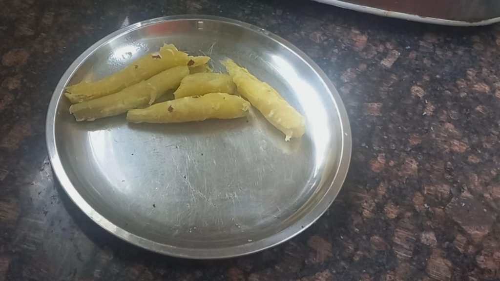 Quick Sweet Potato Halwa with Jaggery (No Refined Sugar) 5 peeled sweet potato Healthically Kitchen