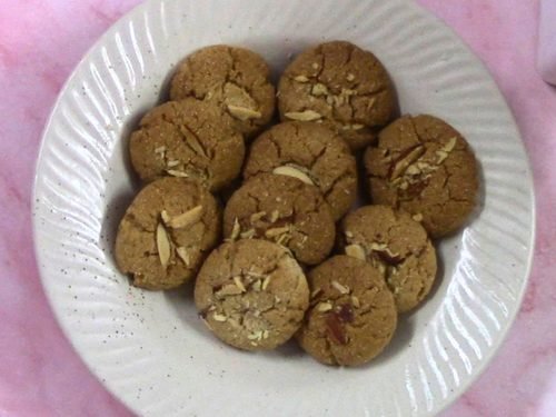 Rajgira Almond Cookies Recipe | Vrat Friendly Cookies 1 amaranth flour biscuits